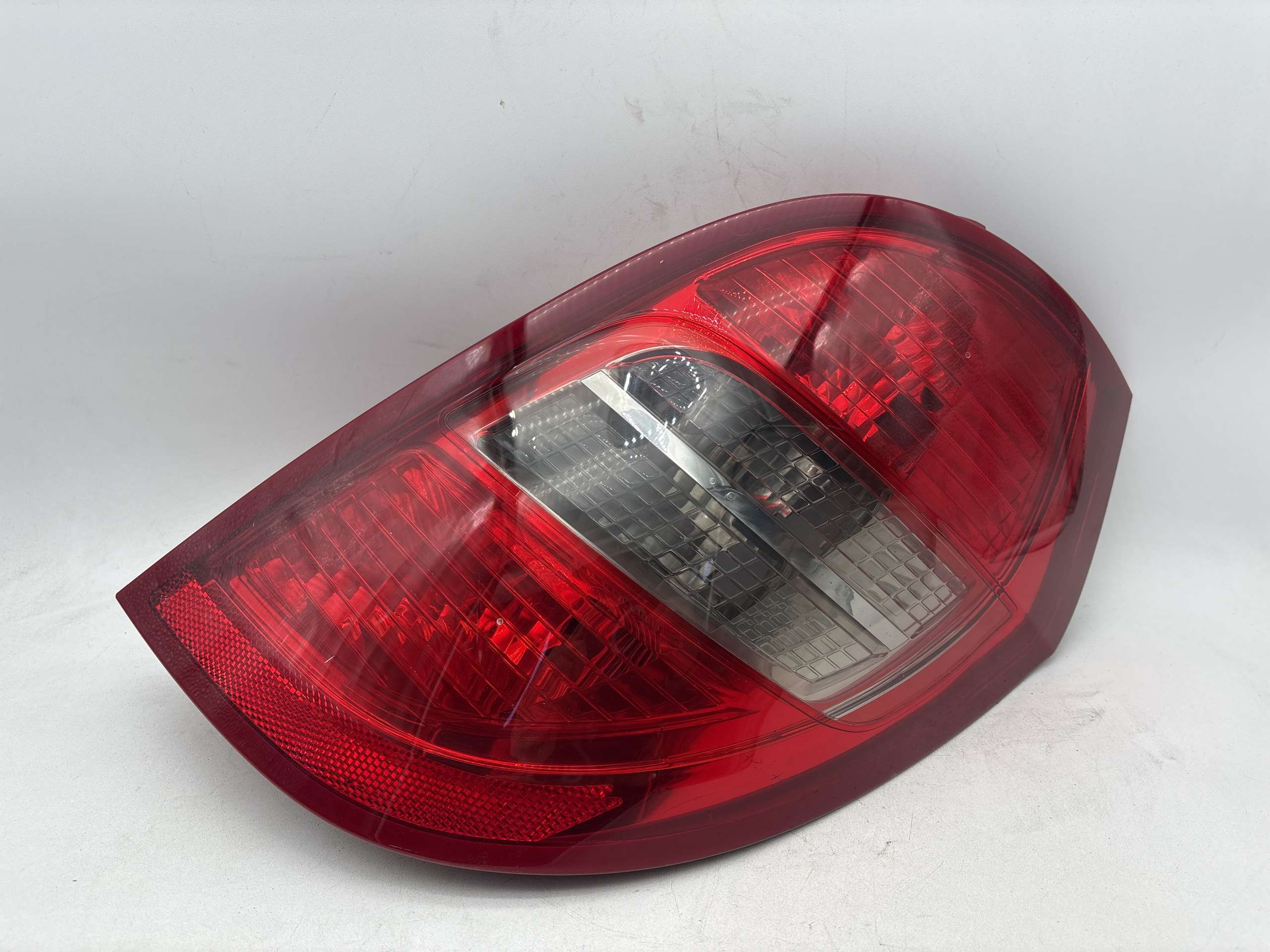 Fanale Posteriore destro MERCEDES CLASSE A W169 FONDO SCURO