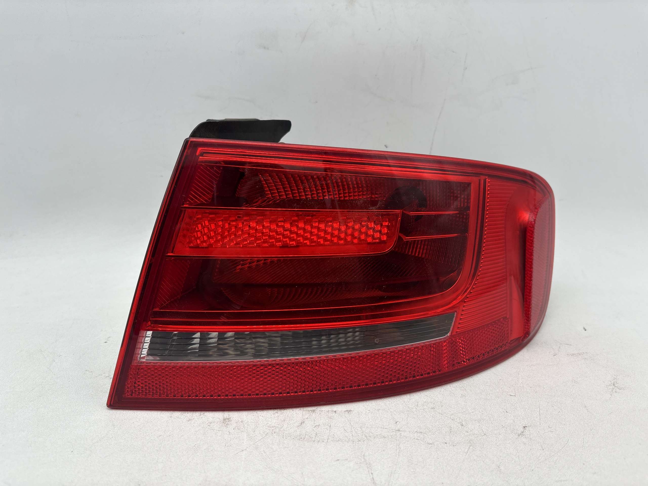 Fanale posteriore esterno destro AUDI A4 8K (2011)