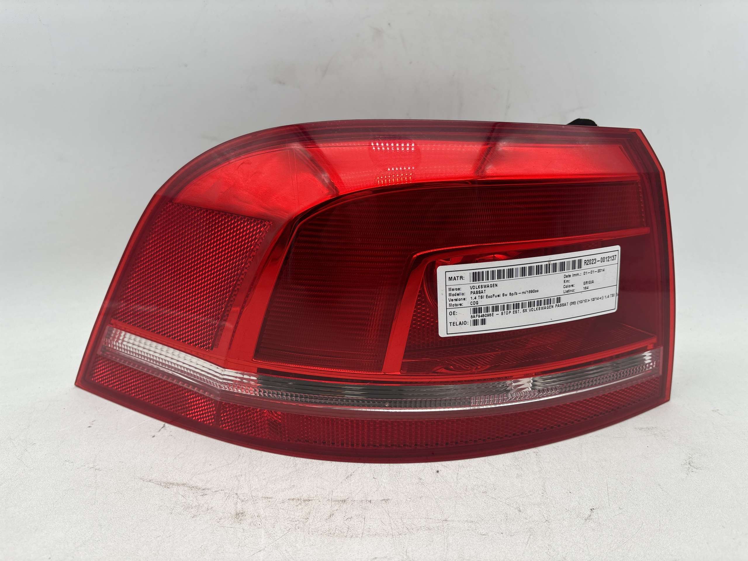 Fanale Posteriore esterno sinistro VOLKSWAGEN PASSAT 36 2010-2014