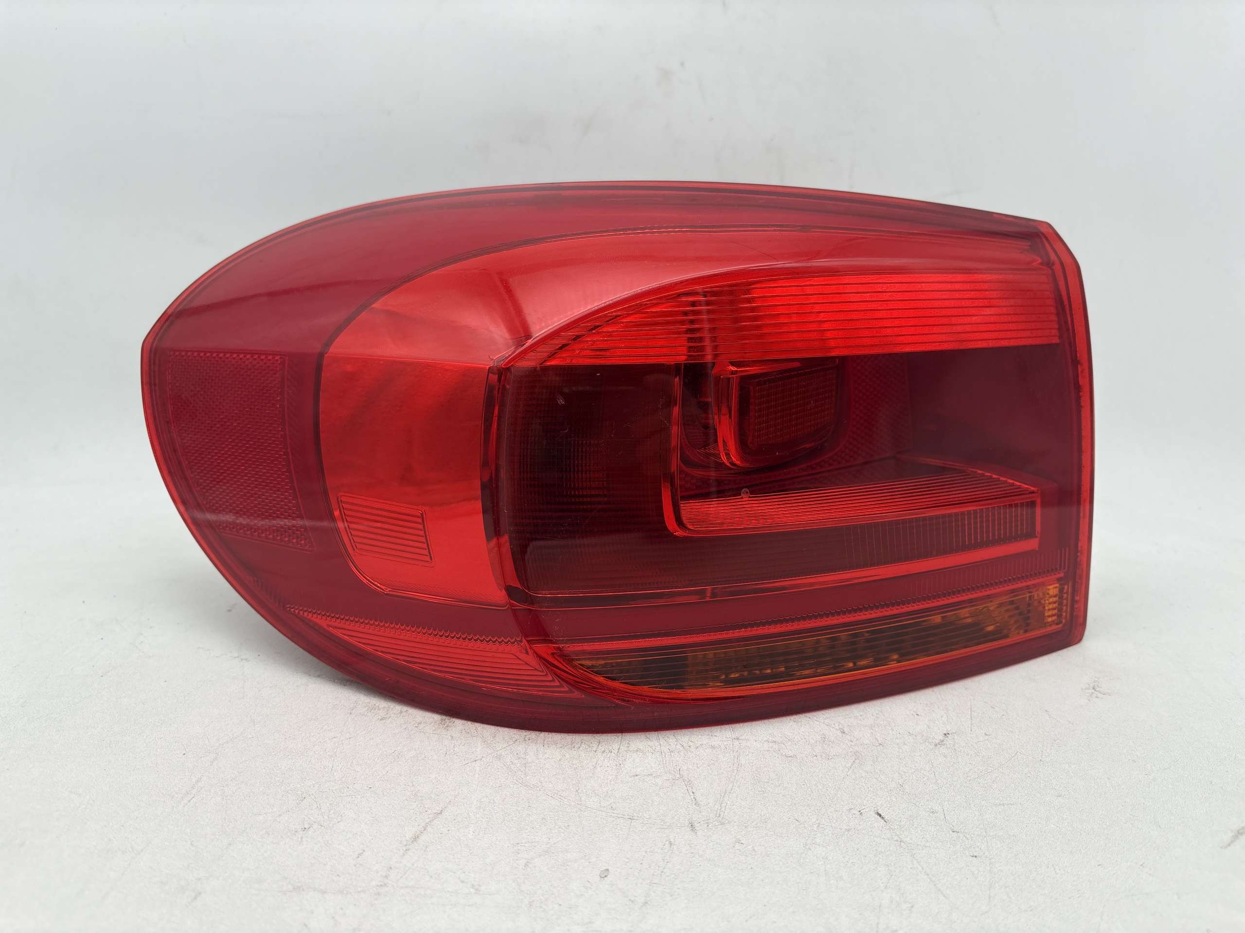Fanale Posteriore esterno sinistro VOLKSWAGEN TIGUAN 5N2 2011-2016