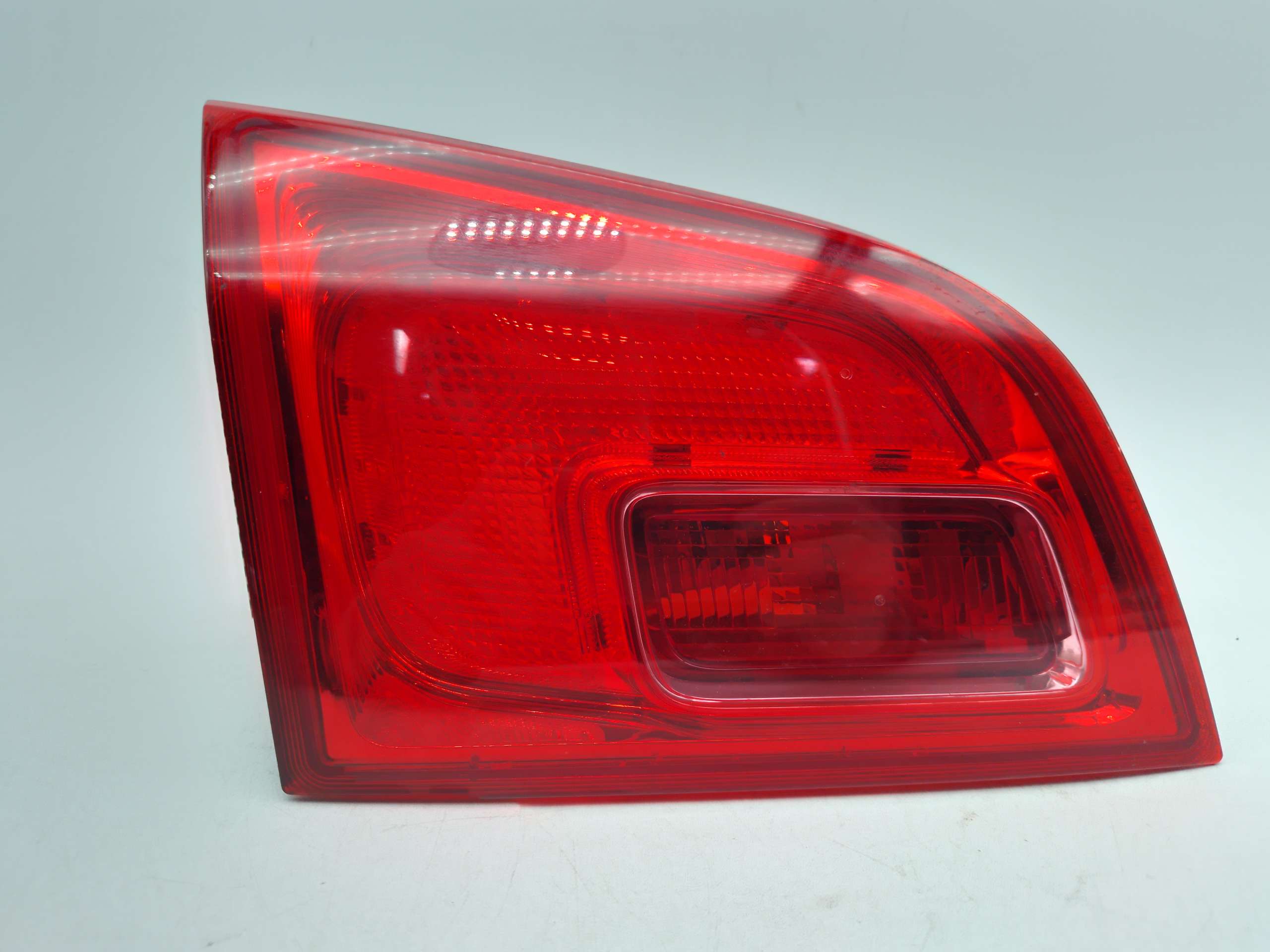 Fanale Posteriore interno sinistro OPEL ASTRA P10 Station Wagon 2009-2018