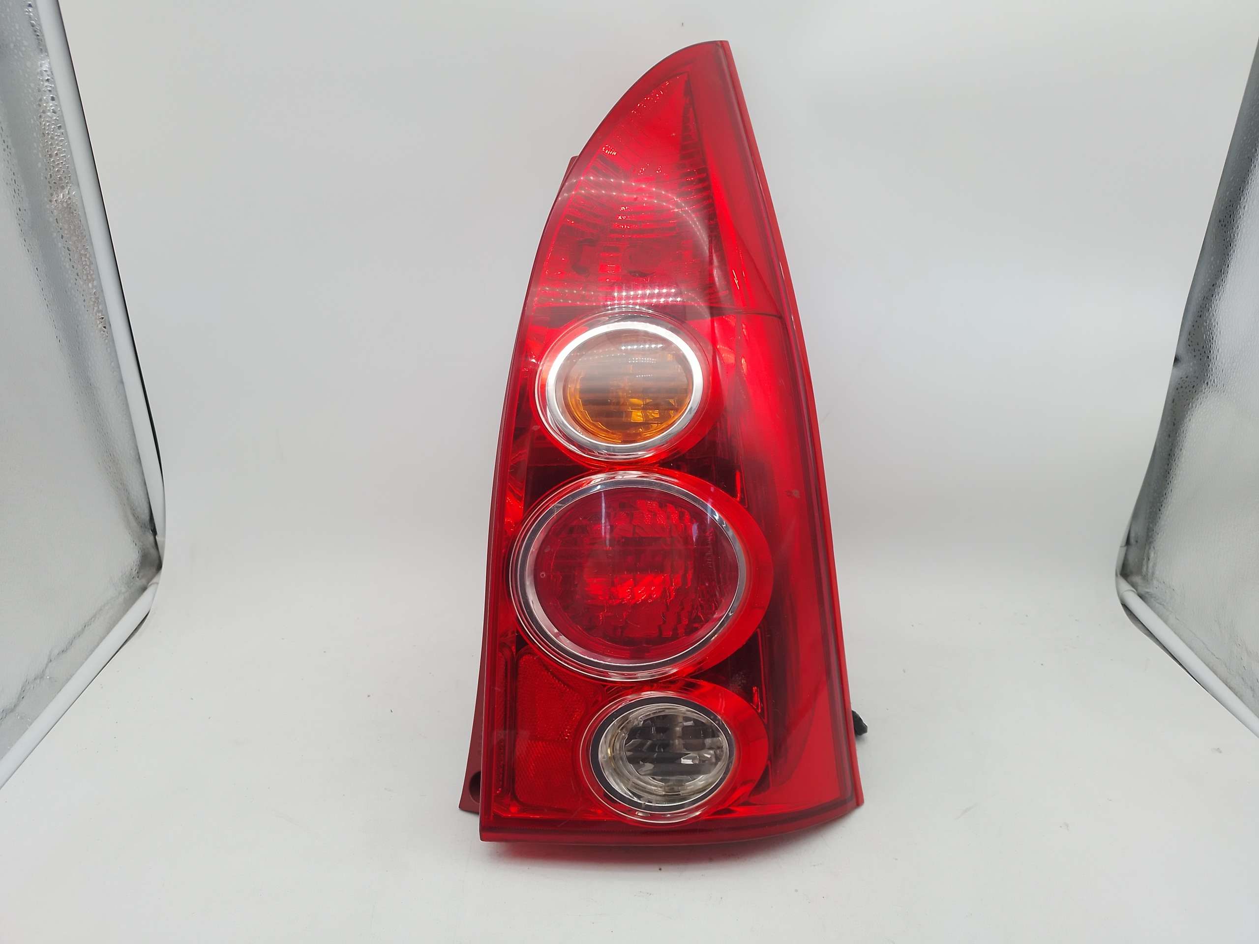 Fanale Posteriore destro MAZDA PREMACY 2001-2006