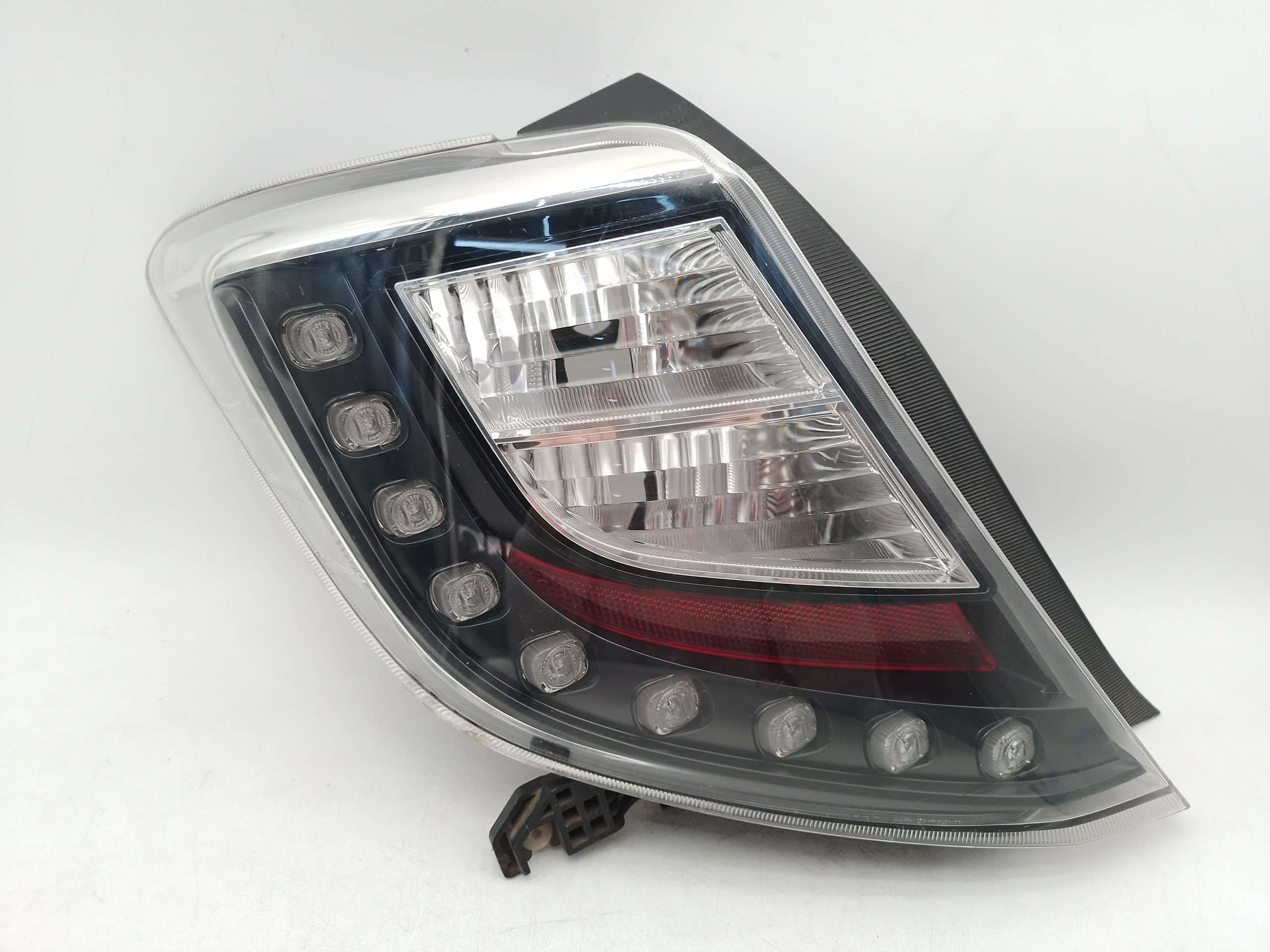 Fanale Posteriore sinistro TOYOTA YARIS 2014-2017
