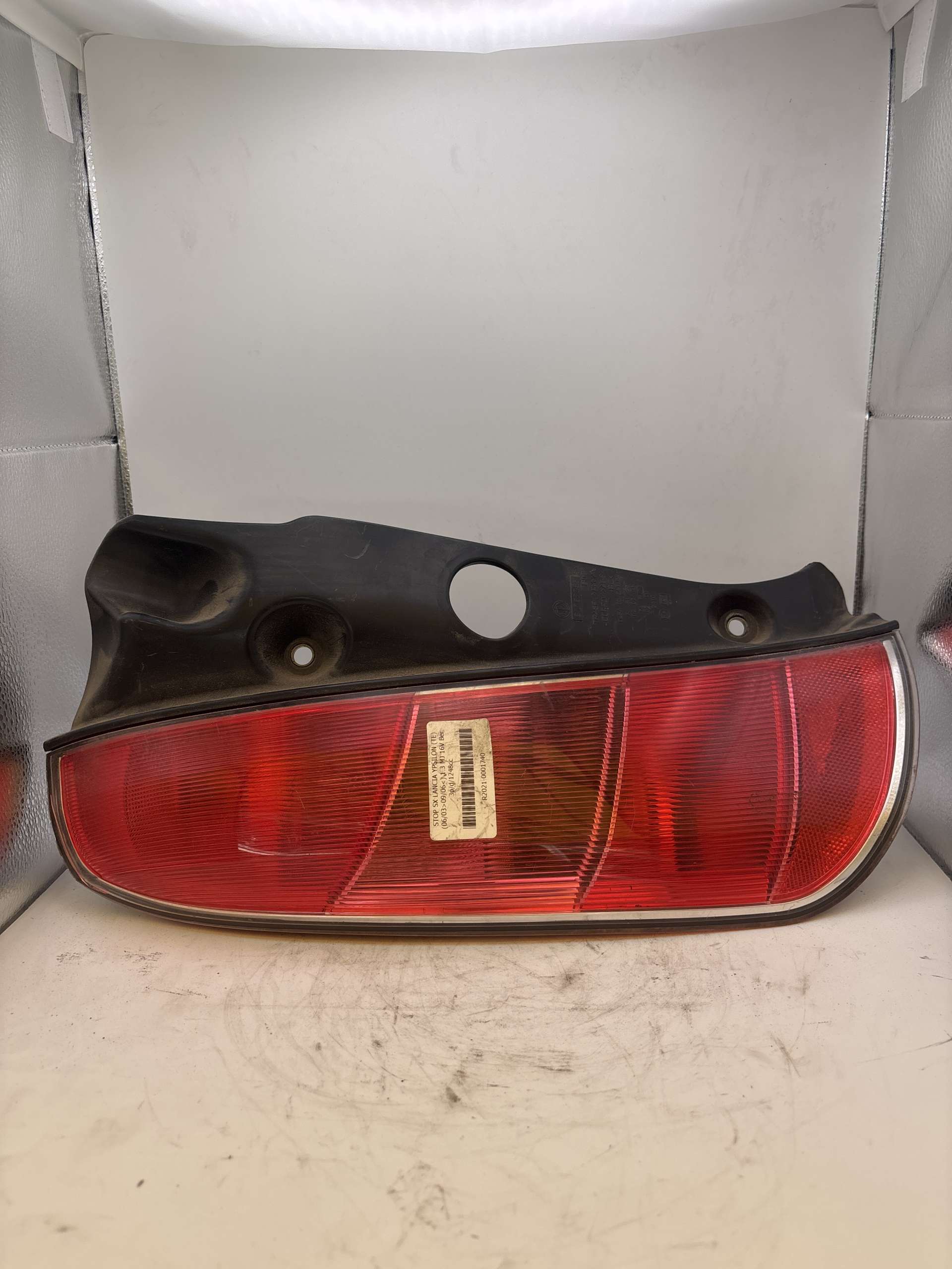 Fanale Posteriore sinistro rosso LANCIA YPSILON 2003-2006