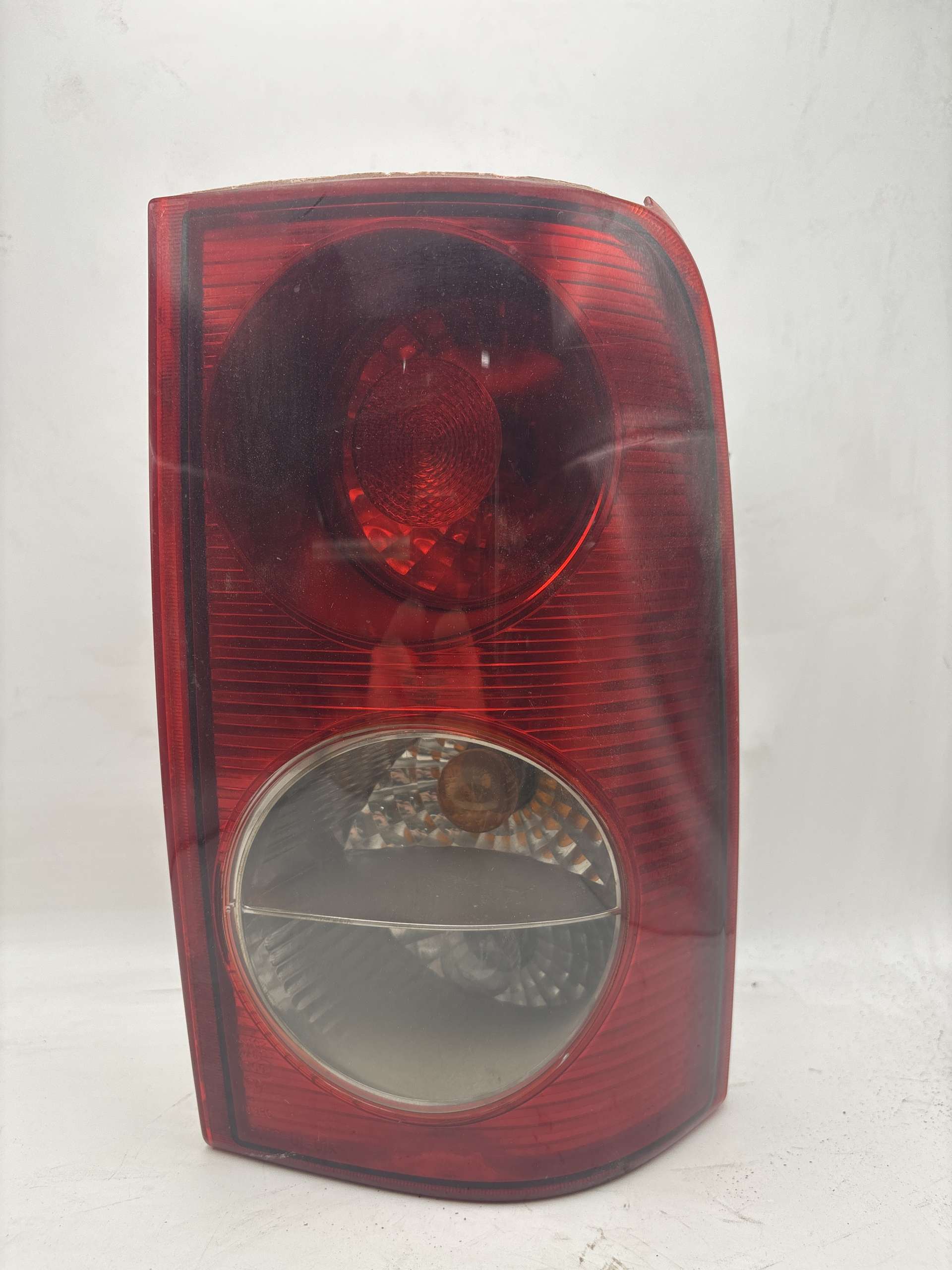 Fanale Posteriore destro ISUZU TATA SAFARI 2004